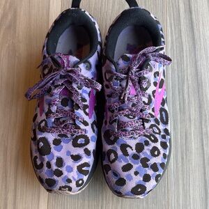 Brooks Women's Run Wild Revel 5 Leopard Print Sneakers Size 11